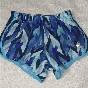 Small girls nike running shorts